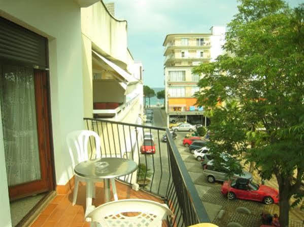 Hostal La Marina Platja d'Aro Eksteriør bilde